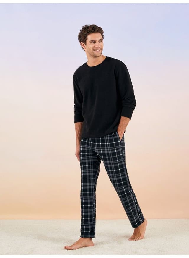 standard-pattern-plaid-fleece-men's-pajamas-set