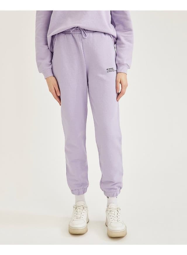 relaxed-fit-knitted-joggers-lilac