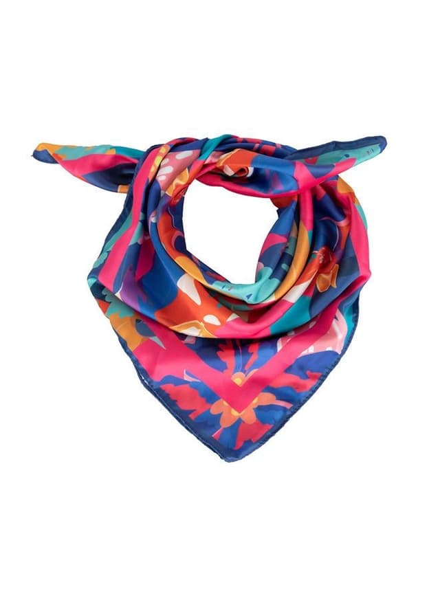 woman-shawl